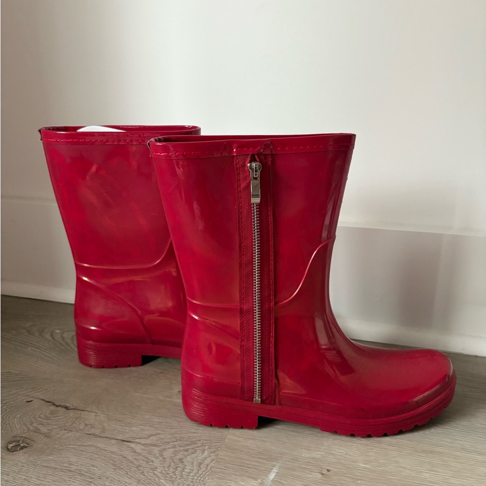 Women's Unlisted by Kenneth Cole Stylish Red Rain Boots - SIZE 8 - Picture 2 of 11